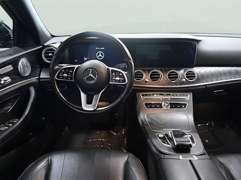 Used 2020 Mercedes-Benz E 350 4MATIC Sedan w/ Premium Package image 11