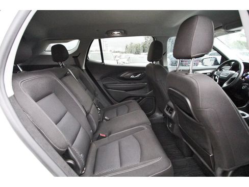 Used 2023 GMC Terrain SLE w/ Driver Convenience Package AWD/4WD image 10