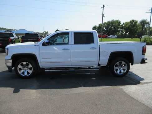 Used 2018 GMC Sierra 1500 SLT AWD/4WD image 13
