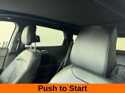 Used 2024 Kia Sportage X-Pro AWD/4WD image 12