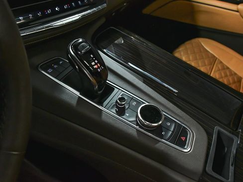 Used 2022 Cadillac Escalade ESV Sport w/ Touring Package AWD/4WD image 42