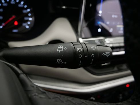 New 2025 Jeep Compass Limited image 24