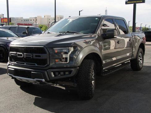 Used 2018 Ford F150 Raptor w/ Equipment Group 802A Luxury AWD/4WD image 4
