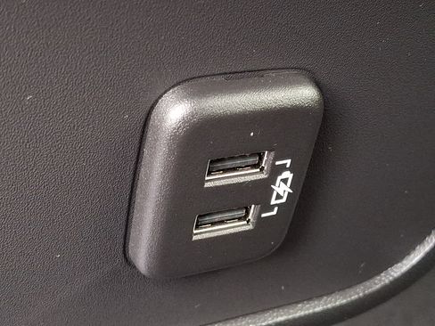 Certified 2023 Chevrolet Equinox LT FWD image 11