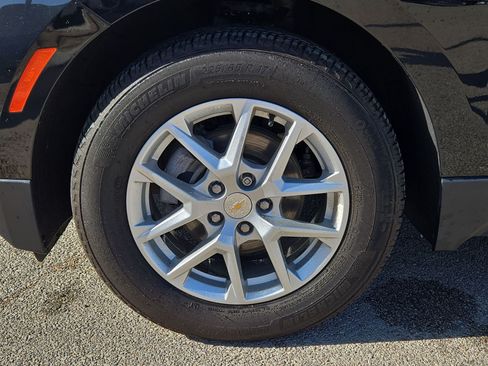 Used 2024 Chevrolet Equinox LT w/ LPO, Floor Liner Package FWD image 11