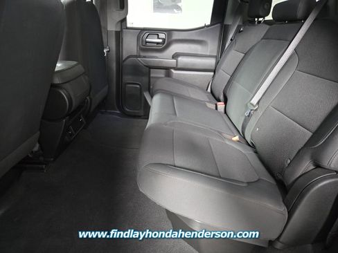 Used 2020 Chevrolet Silverado 1500 Custom w/ Custom Value Package image 10