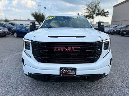 Used 2024 GMC Sierra 1500 Pro w/ Graphite Edition AWD/4WD image 5