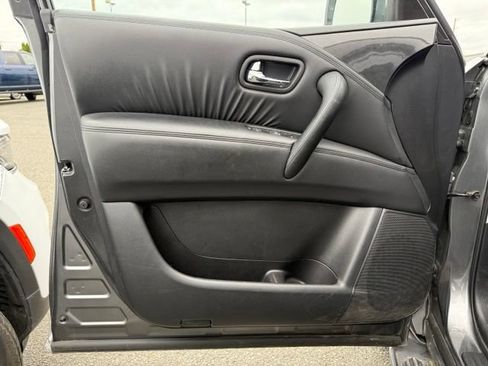 Used 2024 Nissan Armada SV AWD/4WD image 8