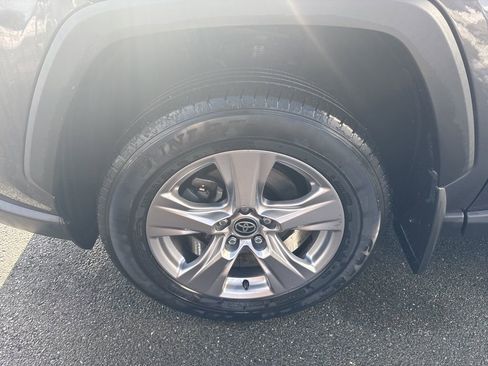 Used 2023 Toyota RAV4 XLE w/ Convenience Package image 9