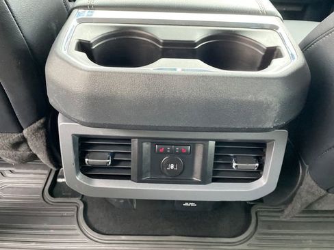 Certified 2024 Ford F250 Lariat w/ Sport Appearance Package image 17