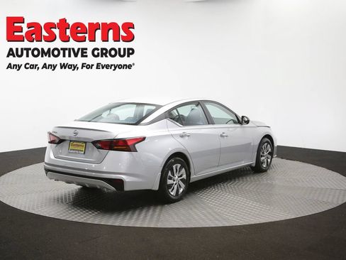 Used 2024 Nissan Altima 2.5 S FWD image 39