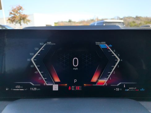 Certified 2025 BMW X7 xDrive40i w/ Premium Package image 21