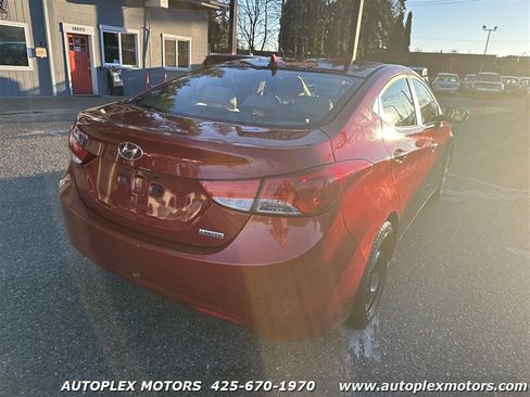 Used 2013 Hyundai Elantra Limited w/ Technology Pkg image 7