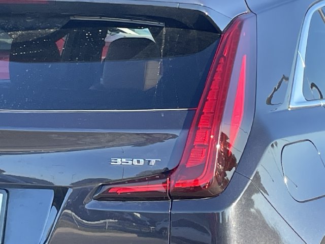 Used 2023 Cadillac XT4 Premium Luxury FWD image 6