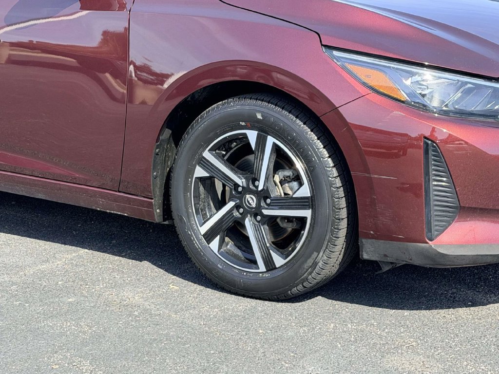 Used 2024 Nissan Sentra SV FWD image 7