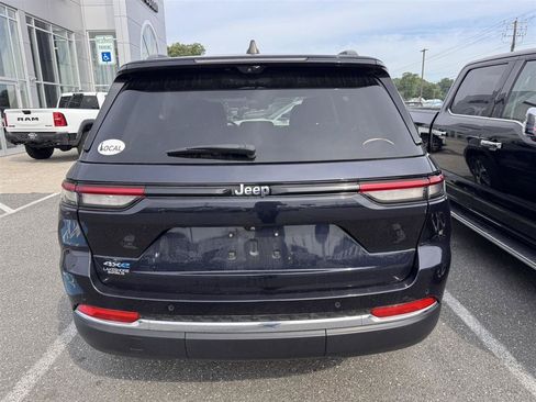 Used 2022 Jeep Grand Cherokee Limited 4xe w/ Luxury Tech Group II AWD/4WD image 15