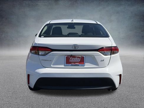 Used 2024 Toyota Corolla LE FWD image 5