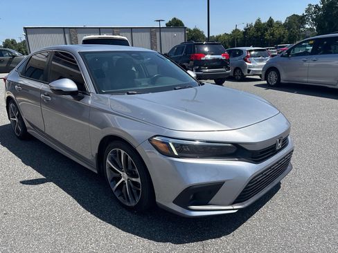 Used 2024 Honda Civic Touring image 10