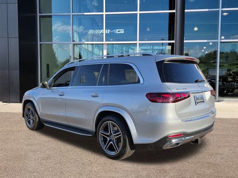 Certified 2025 Mercedes-Benz GLS 450 4MATIC image 3