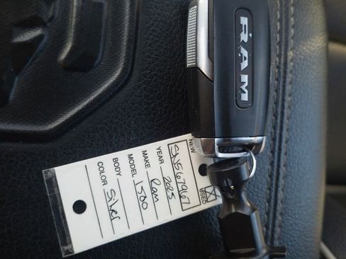 Used 2025 RAM 1500 Laramie image 20