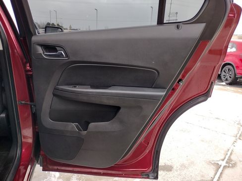 Used 2017 Chevrolet Equinox LT image 16