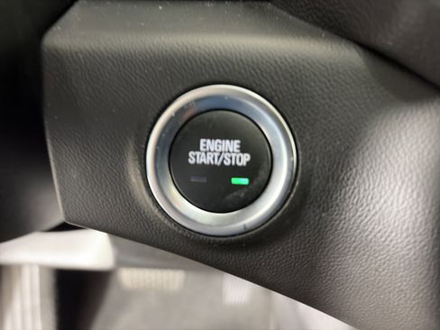 Used 2023 GMC Terrain SLE w/ Driver Convenience Package image 27