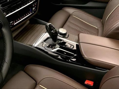 Used 2021 BMW 540i xDrive w/ Executive Package AWD/4WD image 22
