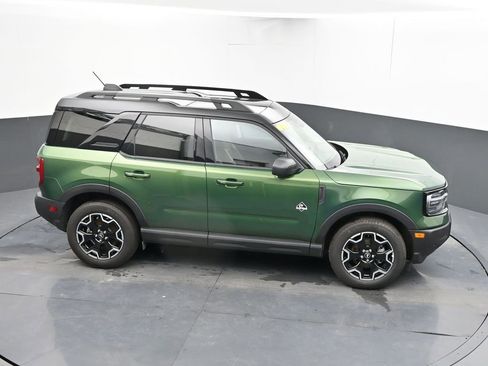 Used 2025 Ford Bronco Sport Outer Banks w/ Outer Banks Tech Package+ AWD/4WD image 41