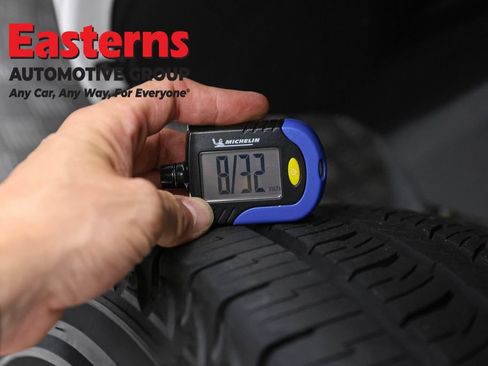 Used 2024 RAM 1500 Classic SLT AWD/4WD image 23