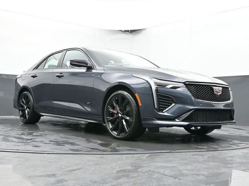 New 2025 Cadillac CT4 V w/ Super Cruise Package image 34