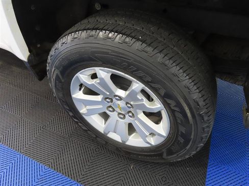 Used 2022 Chevrolet Colorado LT w/ Fleet Safety Package RWD image 7
