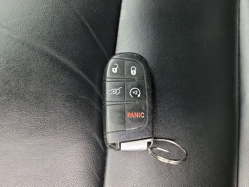 Used 2019 Jeep Grand Cherokee Limited image 32