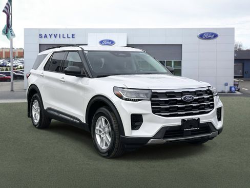 Used 2025 Ford Explorer Active image 6