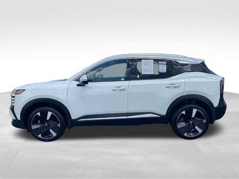 Certified 2025 Nissan Kicks SR w/ Illumination Package AWD/4WD image 2