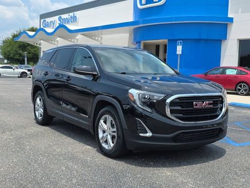 Used 2020 GMC Terrain SLE FWD image 2