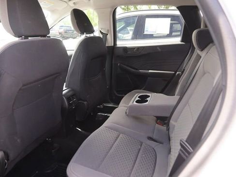 Used 2022 Ford Escape SE w/ Convenience Package FWD image 11