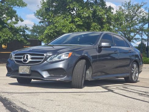 Used 2015 Mercedes-Benz E 350 4MATIC Sedan w/ Premium 1 Package image 12