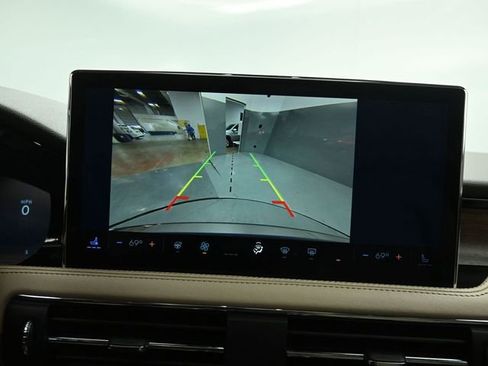 Certified 2023 Lincoln Corsair Reserve w/ Equipment Group 201A AWD/4WD image 12