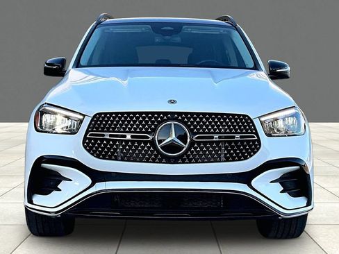 Used 2025 Mercedes-Benz GLE 350 4MATIC image 3