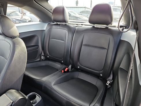 Used 2015 Volkswagen Beetle 1.8T image 13