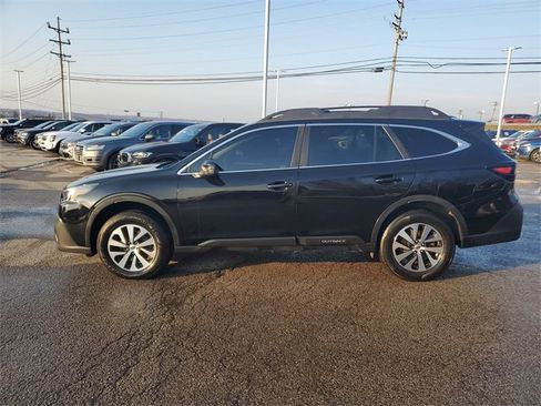 Used 2021 Subaru Outback Premium image 7