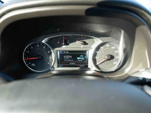 Used 2018 GMC Acadia SLT image 16