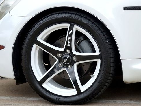 Used 2006 Lexus SC 430 Convertible image 25