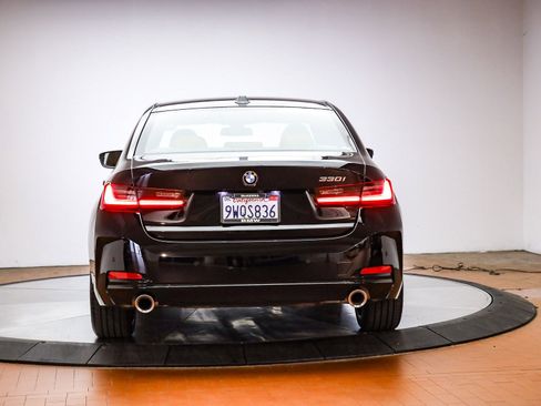 Used 2026 BMW 330i Sedan w/ Premium Package image 3