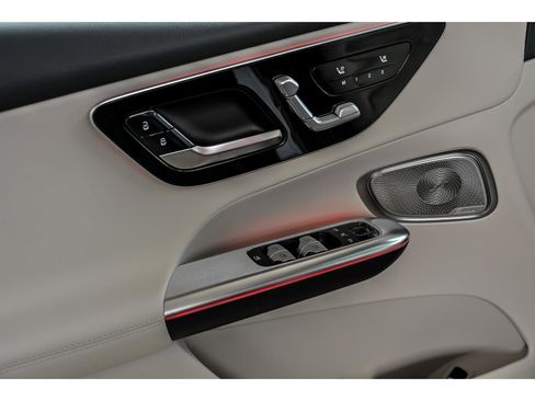 New 2026 Mercedes-Benz GLC 300 4MATIC image 5