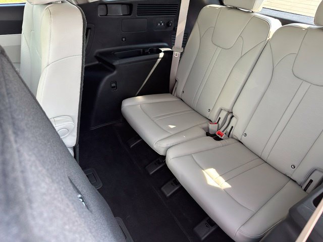 Used 2025 Kia Sorento EX AWD/4WD image 18