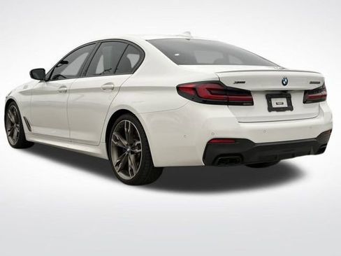 Used 2022 BMW M550i xDrive w/ Executive Package image 21