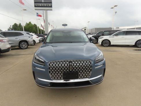Used 2024 Lincoln Corsair FWD w/ Equipment Group 101A image 4