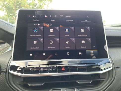 New 2026 Jeep Compass Latitude image 8