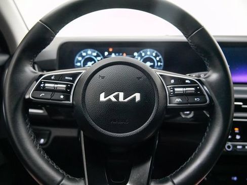 Used 2024 Kia Seltos S FWD image 32